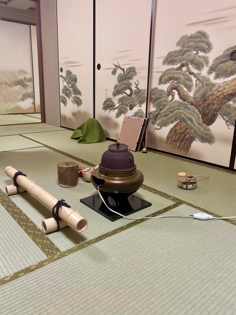 Tea ceremony at Maikoya Tokyo